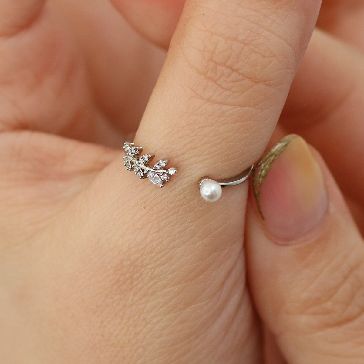 Pearl leaf ring-3